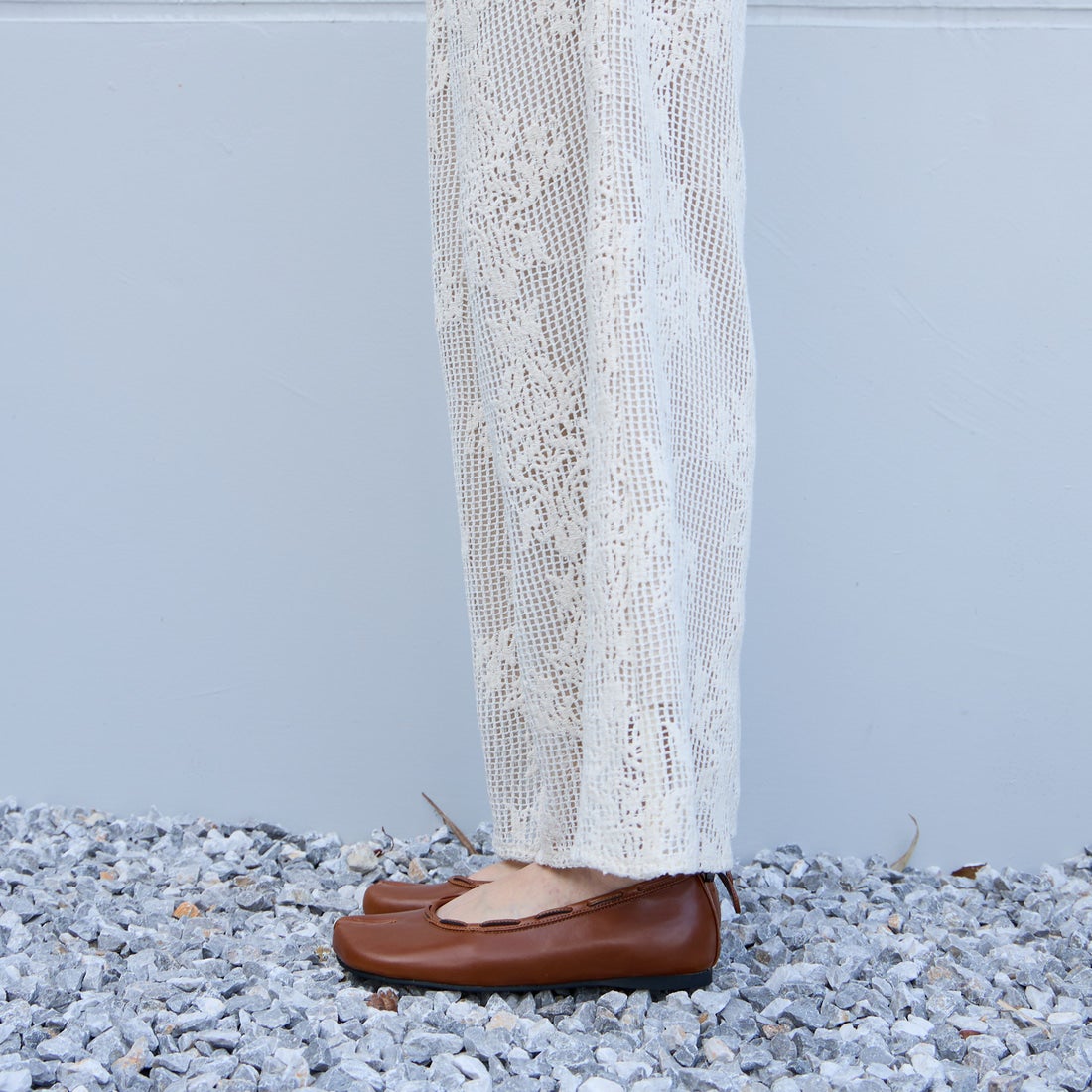 PAES [ペイズ] レザーストリングフラットシューズ [LEATHER-STRING-FLAT] BROWN