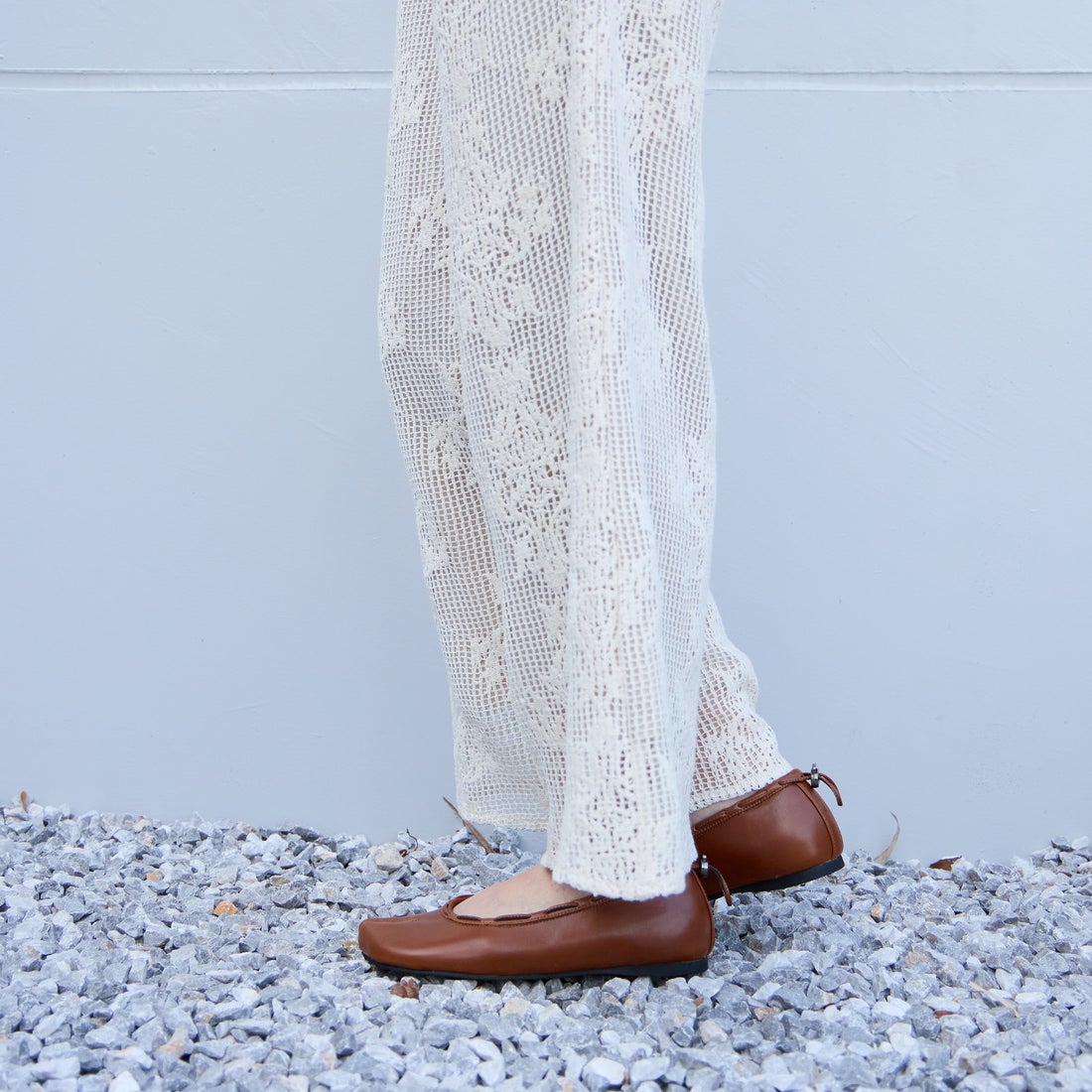 PAES [ペイズ] レザーストリングフラットシューズ [LEATHER-STRING-FLAT] BROWN