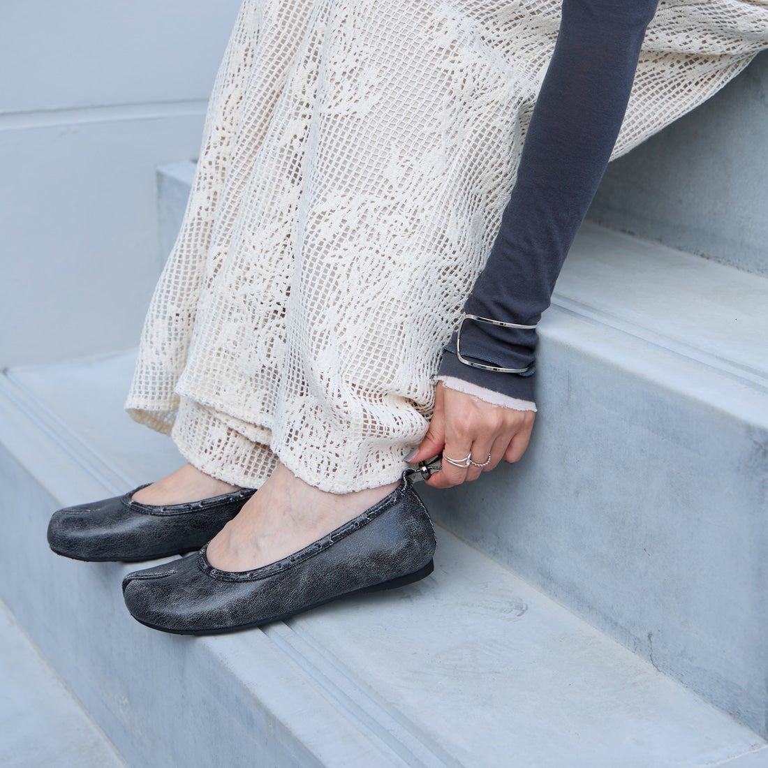 PAES [ペイズ] レザーストリングフラットシューズ [LEATHER-STRING-FLAT] VINT.BLACK