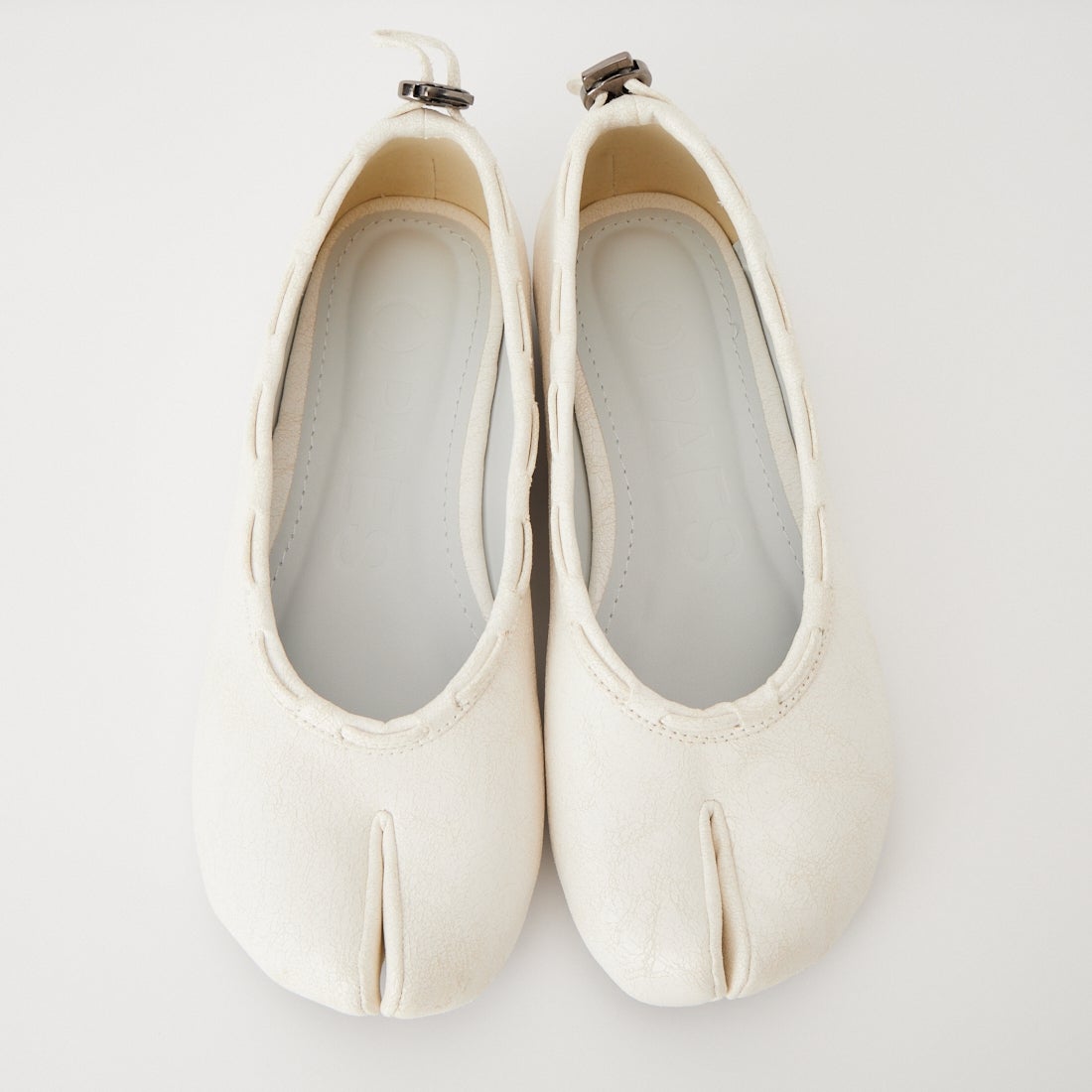 PAES [ペイズ] レザーストリングフラットシューズ [LEATHER-STRING-FLAT] VINT.WHITE