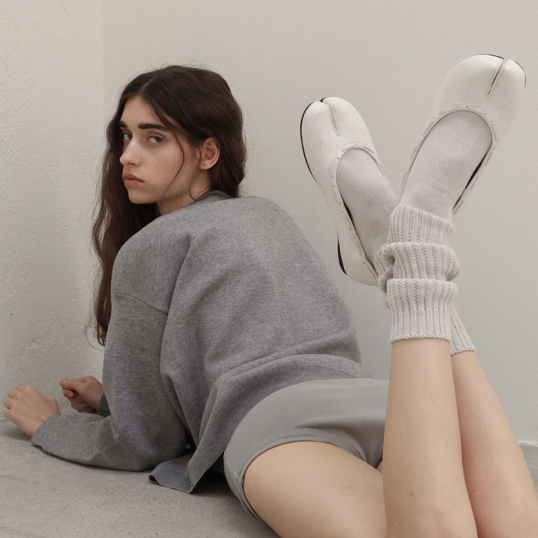 PAES [ペイズ] レザーストリングフラットシューズ [LEATHER-STRING-FLAT] VINT.WHITE