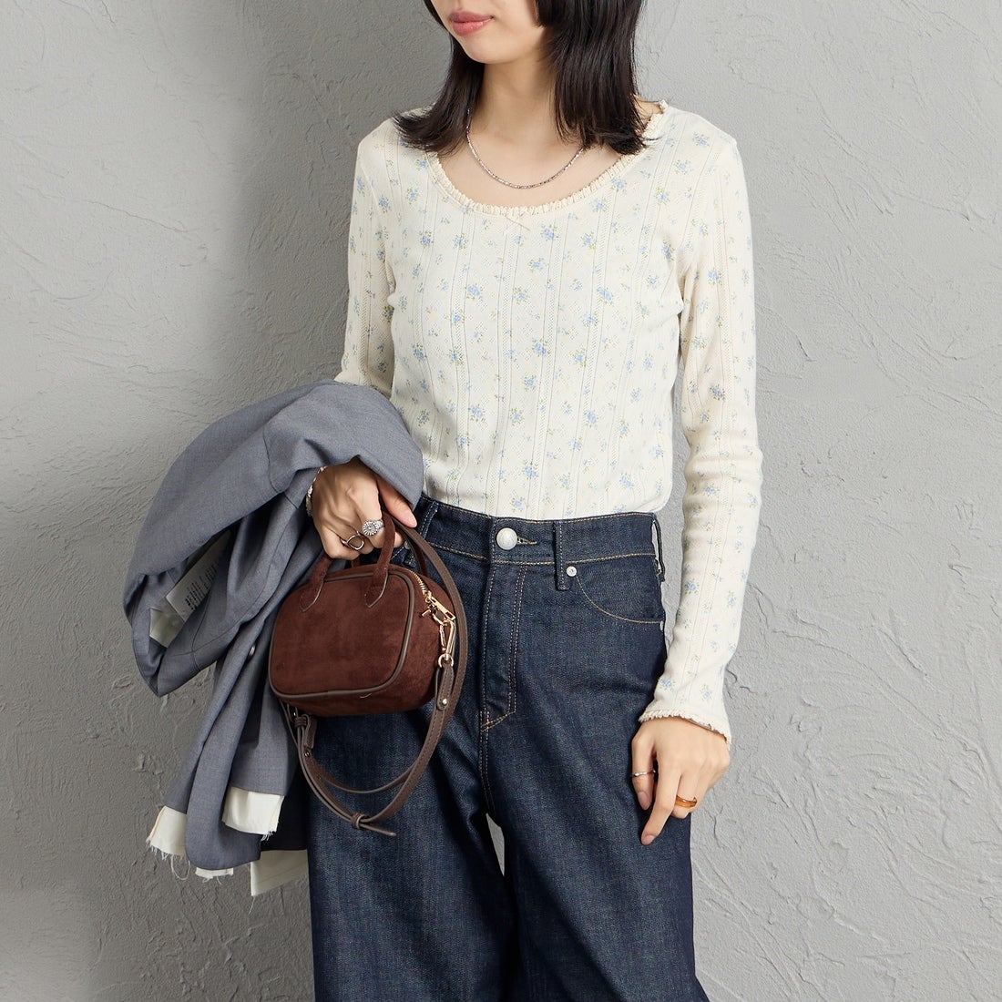 JE MORGAN [ジェイイーモーガン] レーストリミングカットソー [JG026-59S] 83 NAT/BLU &&モデル身長：162cm 着用サイズ：F&&
