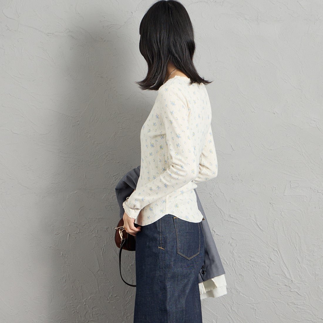 JE MORGAN [ジェイイーモーガン] レーストリミングカットソー [JG026-59S] 83 NAT/BLU &&モデル身長：162cm 着用サイズ：F&&