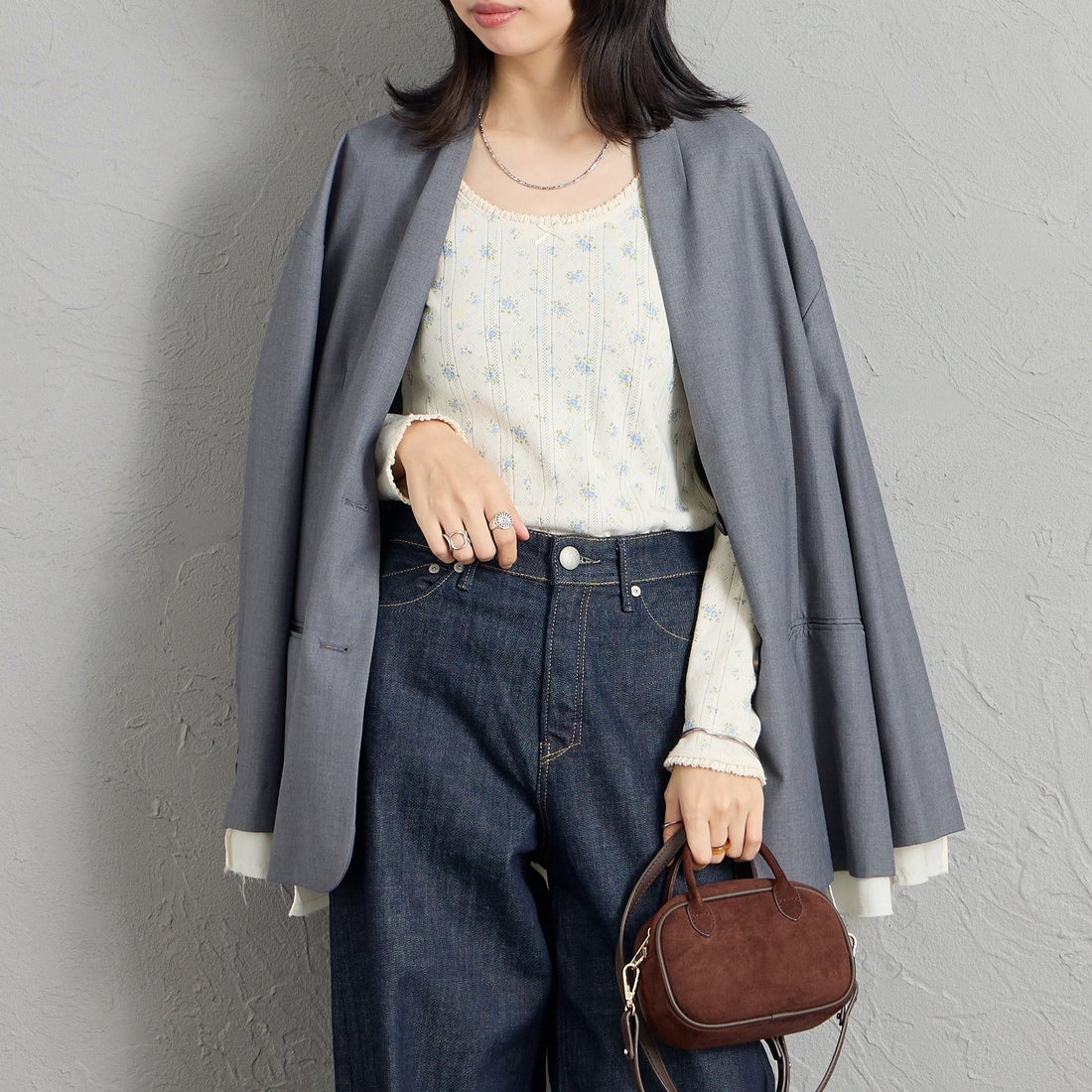 JE MORGAN [ジェイイーモーガン] レーストリミングカットソー [JG026-59S] 83 NAT/BLU &&モデル身長：162cm 着用サイズ：F&&