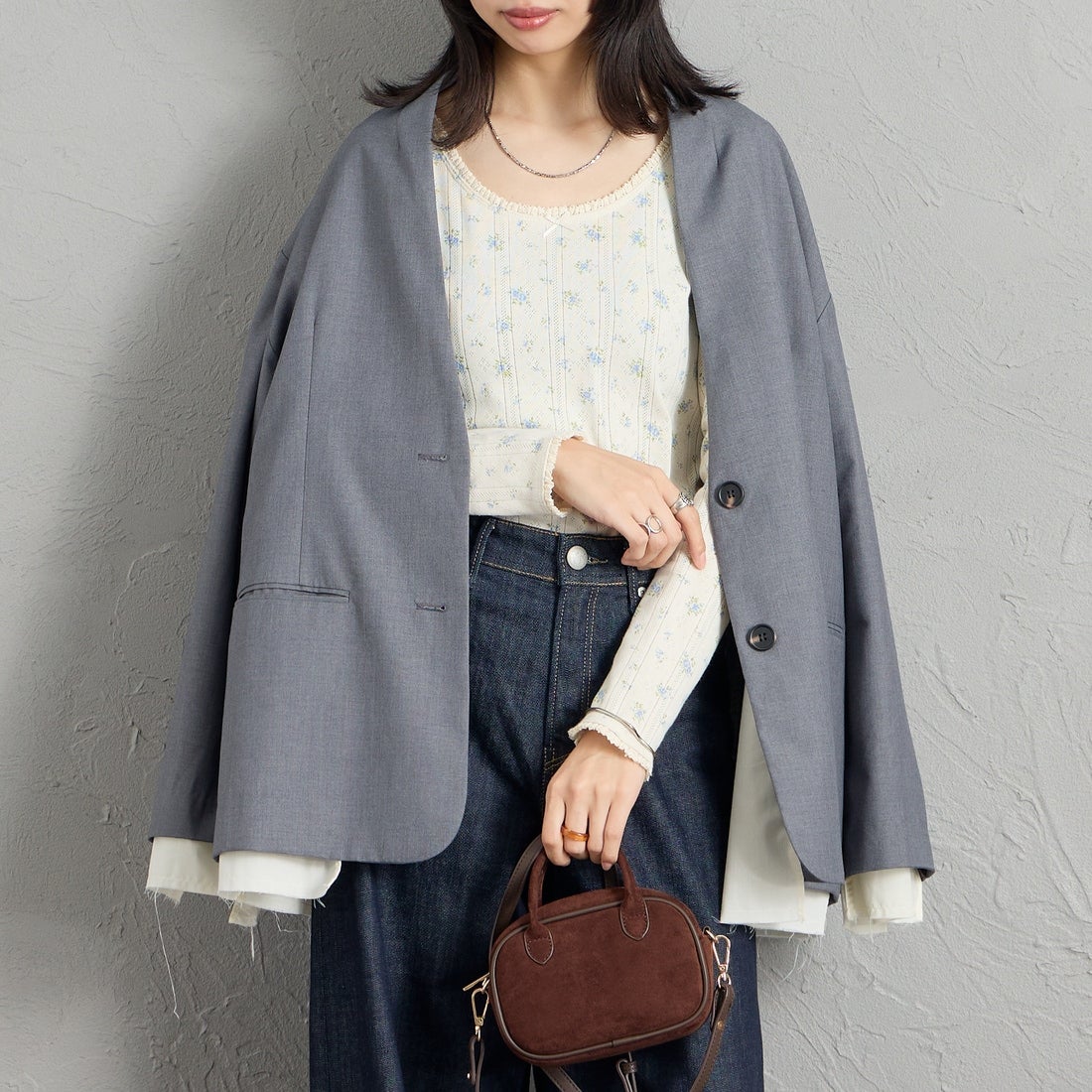 JE MORGAN [ジェイイーモーガン] レーストリミングカットソー [JG026-59S] 83 NAT/BLU &&モデル身長：162cm 着用サイズ：F&&