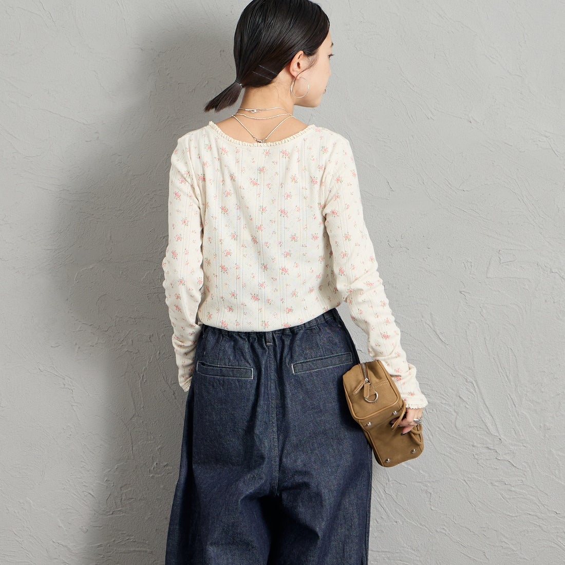 JE MORGAN [ジェイイーモーガン] レーストリミングカットソー [JG026-59S] 33 NAT/PNK &&モデル身長：150cm 着用サイズ：F&&