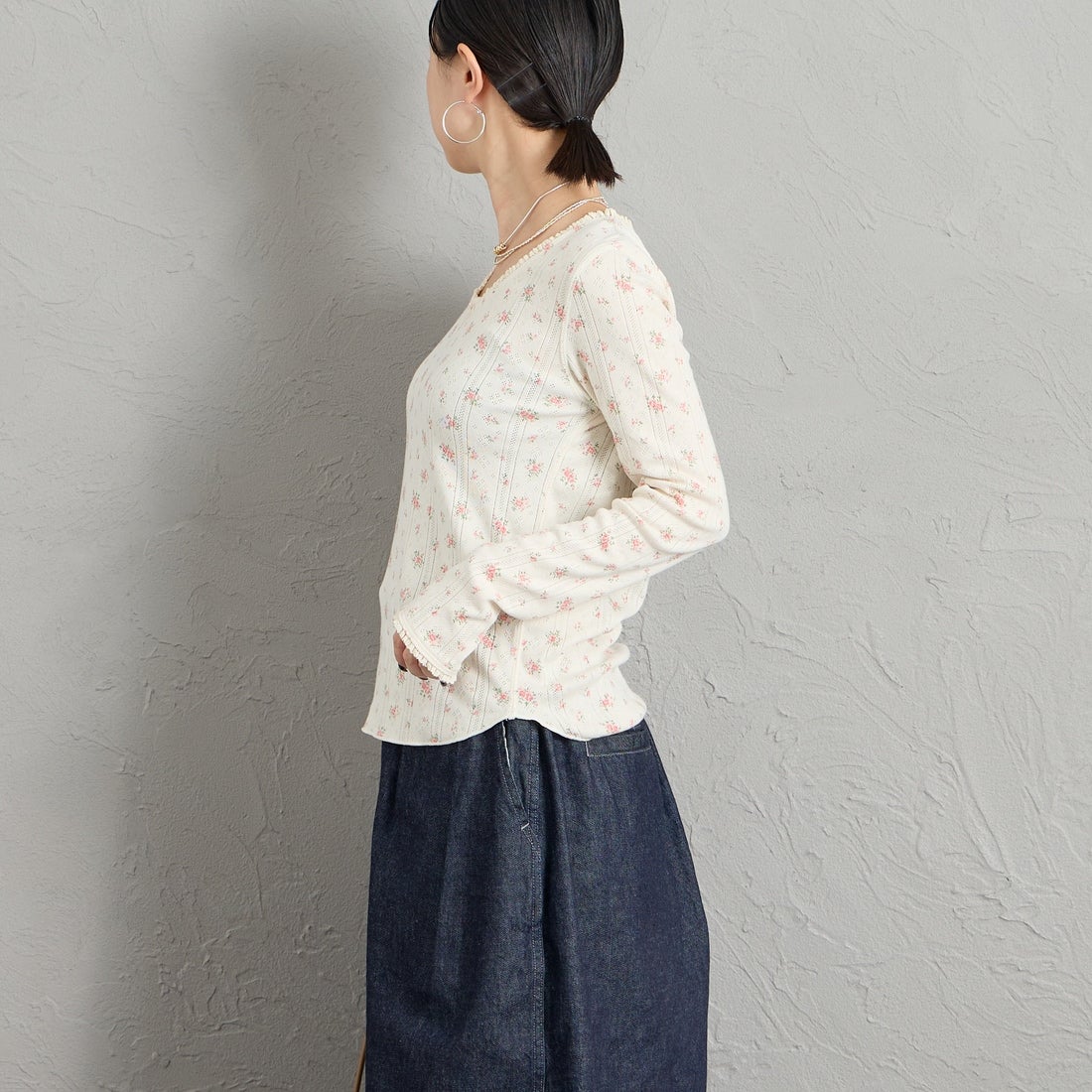 JE MORGAN [ジェイイーモーガン] レーストリミングカットソー [JG026-59S] 33 NAT/PNK &&モデル身長：150cm 着用サイズ：F&&