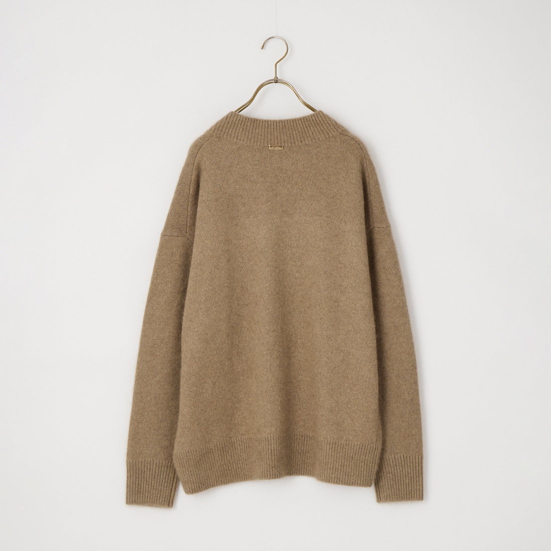 MICA&DEAL [マイカアンドディール] ラクーンデュアルVネックニット [0126308103] BEIGE