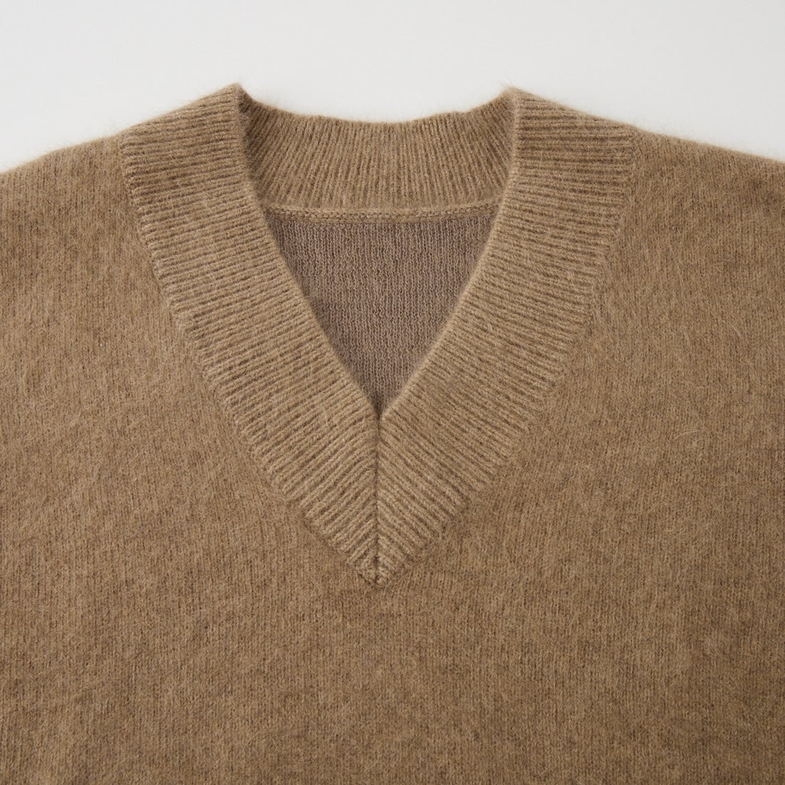 MICA&DEAL [マイカアンドディール] ラクーンデュアルVネックニット [0126308103] BEIGE