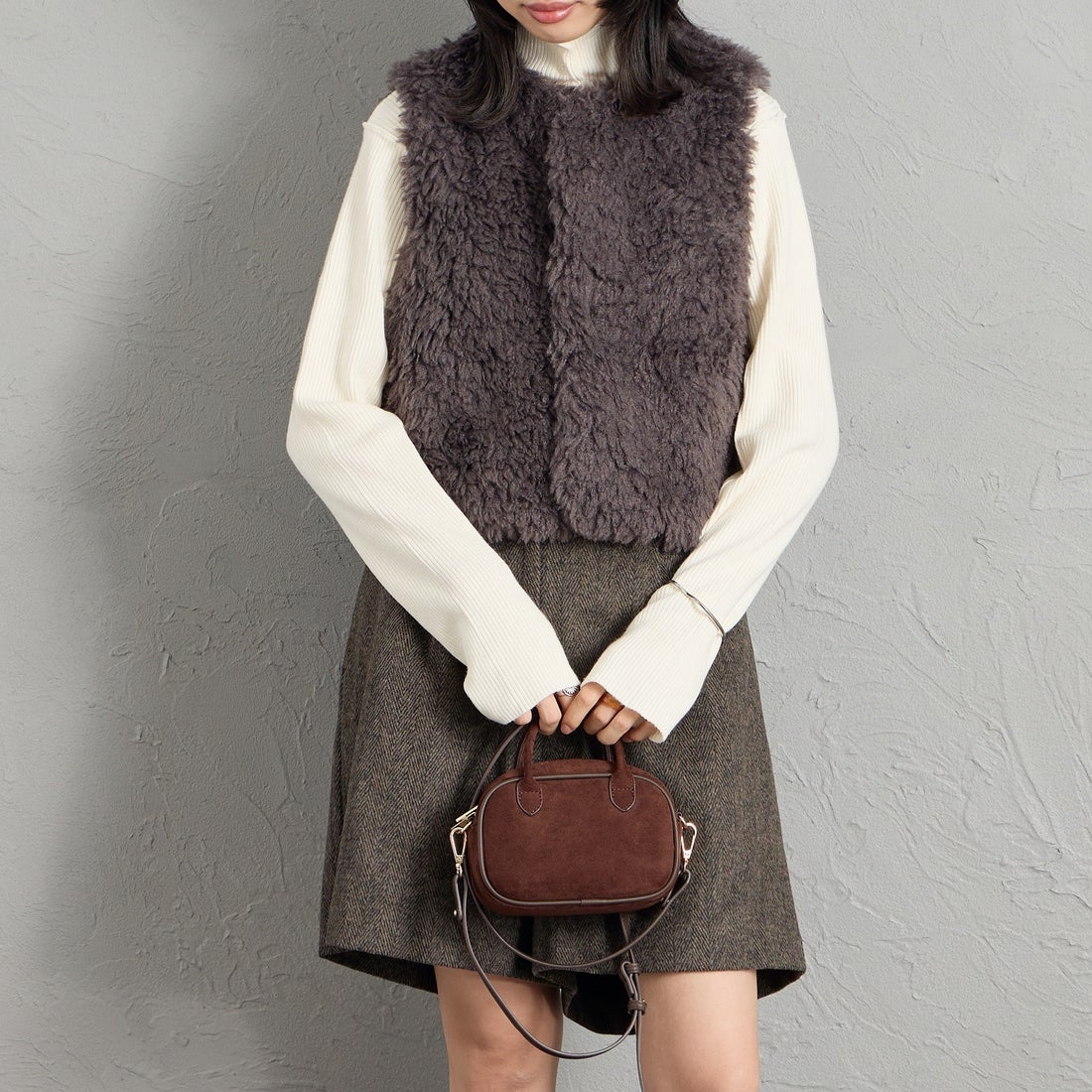 le glazik [ルグラジック] エコファージレ [LG-B0423FPT] DK.GREY &&モデル身長：162cm 着用サイズ：36&&