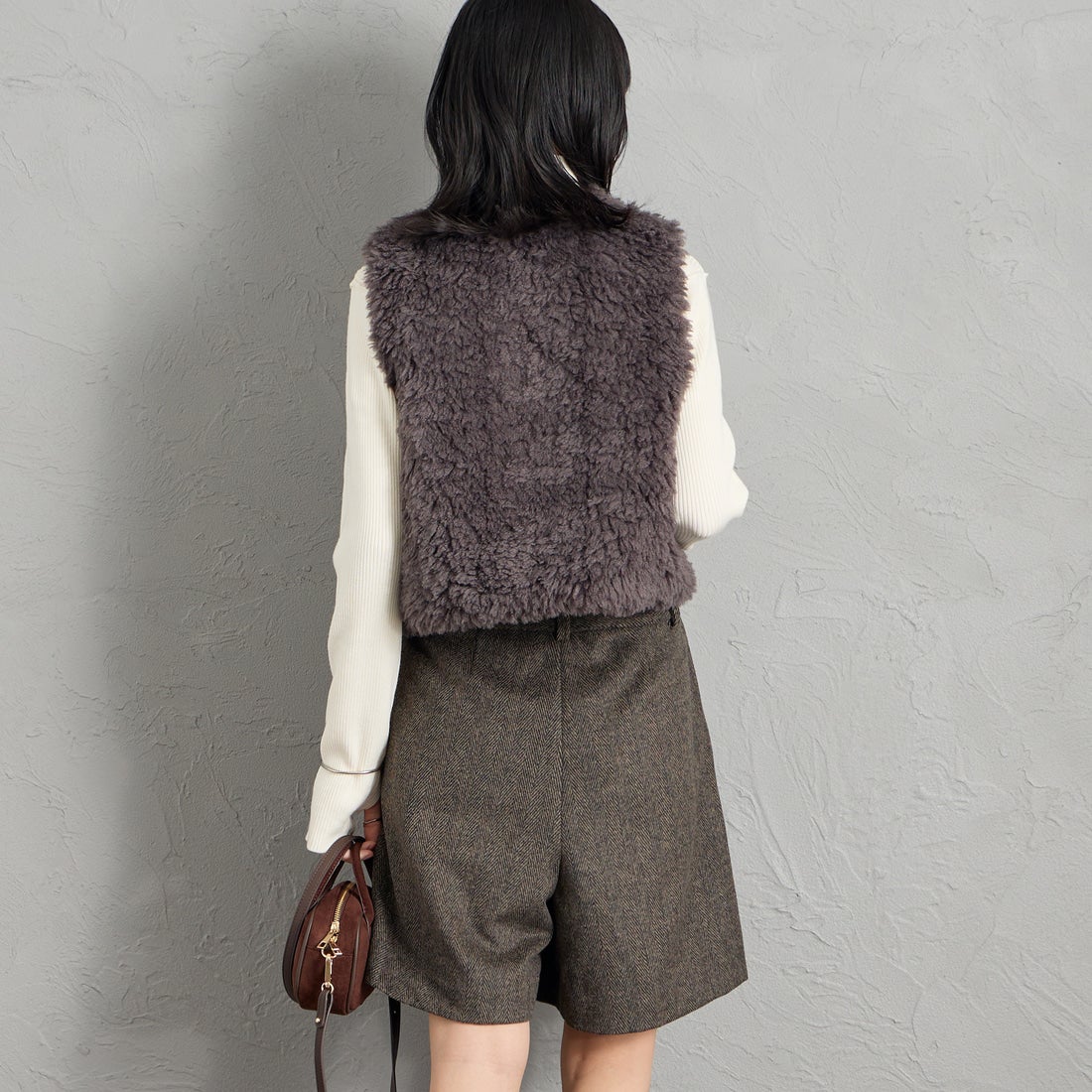 le glazik [ルグラジック] エコファージレ [LG-B0423FPT] DK.GREY &&モデル身長：162cm 着用サイズ：36&&