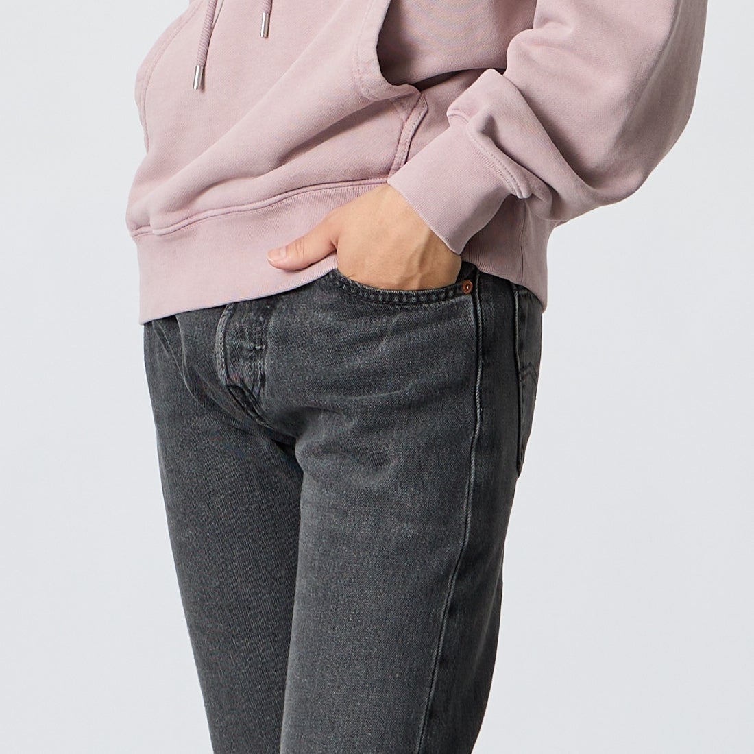 LEVI'S [リーバイス] 501 オリジナルジーンズ [00501-37] 83 OAK NIG &&モデル身長：175cm 着用サイズ：28&&