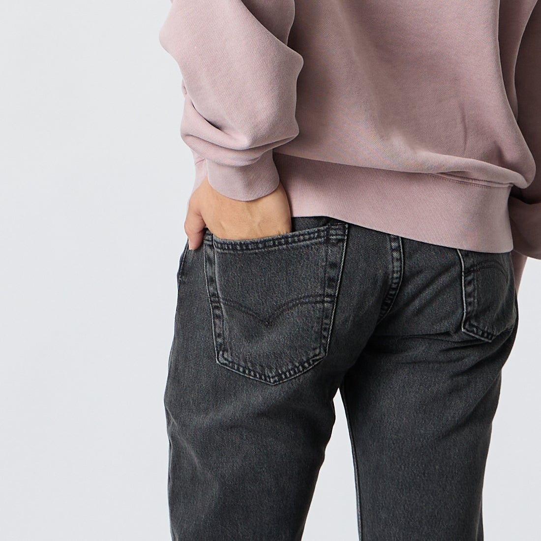 LEVI'S [リーバイス] 501 オリジナルジーンズ [00501-37] 83 OAK NIG &&モデル身長：175cm 着用サイズ：28&&