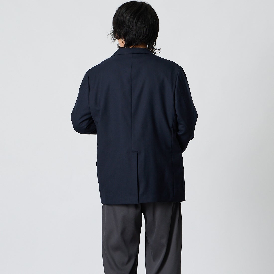 J.PRESS [ジェイプレス] バギーフィットシングルブレストブレザー [BZ-OA-LW-0002] NAVY 075 &&モデル身長：177cm 着用サイズ：38&&