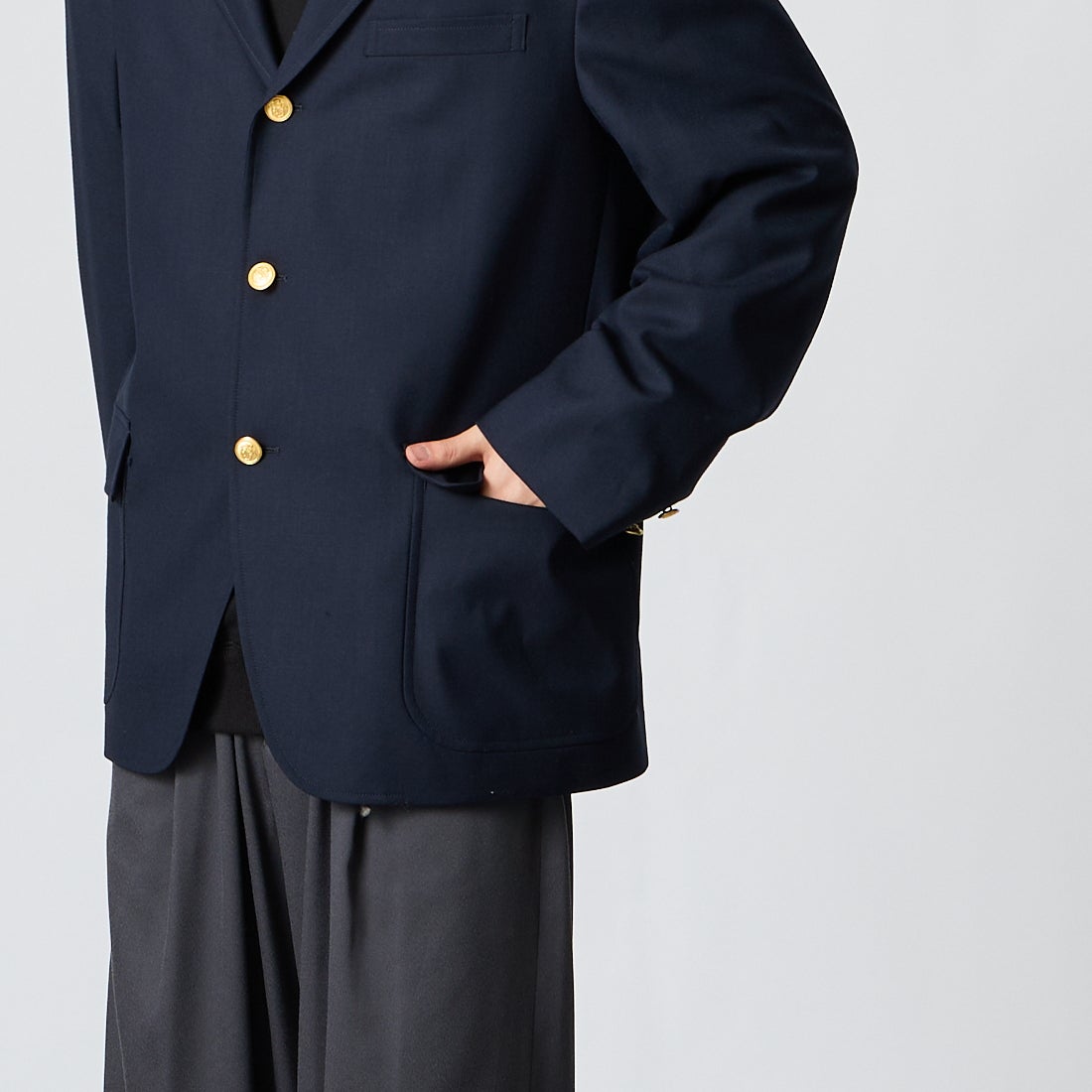 J.PRESS [ジェイプレス] バギーフィットシングルブレストブレザー [BZ-OA-LW-0002] NAVY 075 &&モデル身長：177cm 着用サイズ：38&&