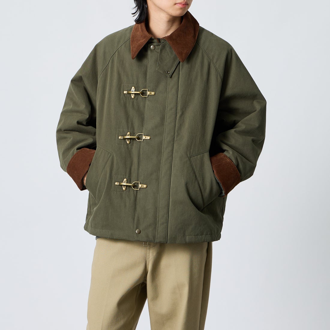 ARMY TWILL SANFORIZED [アーミーツイル サンフォライズド] 別注 中綿入り FIREMANミリタリージャケット [AM-2654501-INT-JF] SAGE &&モデル身長：177cm 着用サイズ：L&&