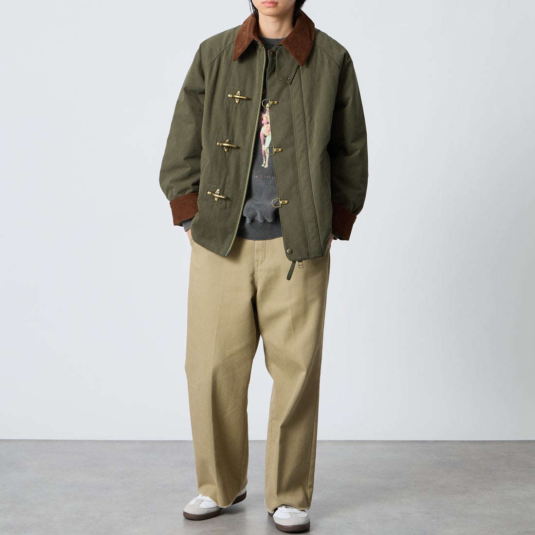 ARMY TWILL SANFORIZED [アーミーツイル サンフォライズド] 別注 中綿入り FIREMANミリタリージャケット [AM-2654501-INT-JF] SAGE &&モデル身長：177cm 着用サイズ：L&&