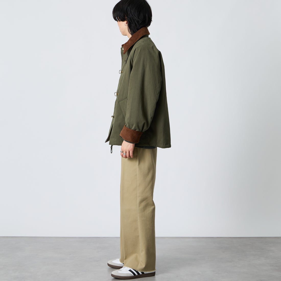 ARMY TWILL SANFORIZED [アーミーツイル サンフォライズド] 別注 中綿入り FIREMANミリタリージャケット [AM-2654501-INT-JF] SAGE &&モデル身長：177cm 着用サイズ：L&&