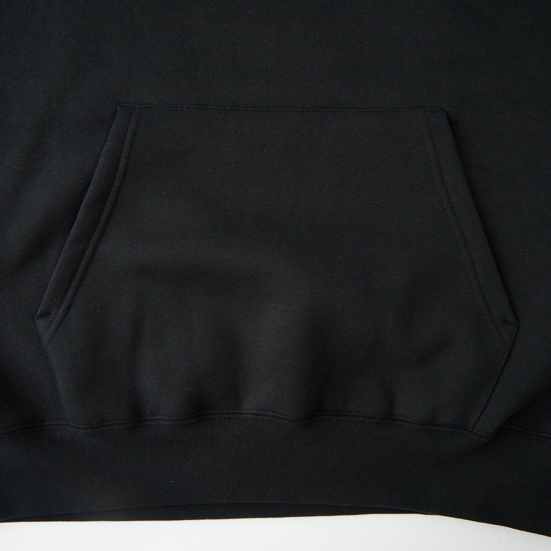 The Endless Summer [エンドレスサマー] BUHI 刺繍パーカー [1050-26774303] 01 BLACK