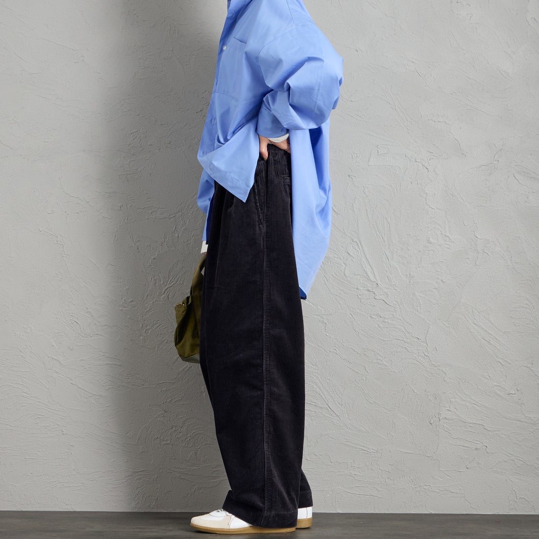 DANTON [ダントン] コーデュロイイージーパンツ [DT-E0318CDU] CHARCOAL &&モデル身長：159cm 着用サイズ：36&&