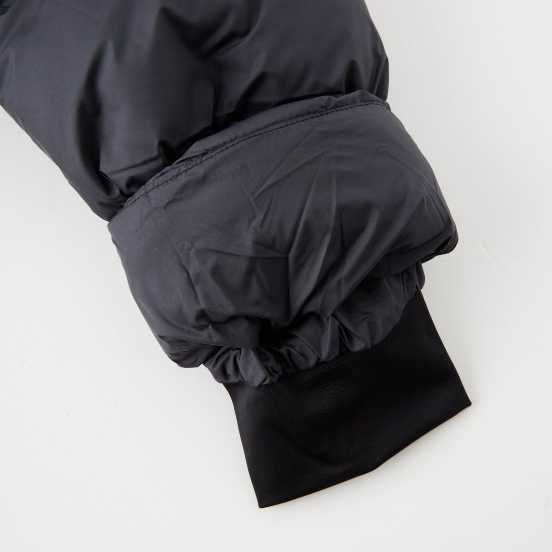 CAPE HORN [ケープホーン] ESQUEL / エスケル ダウンジャケット [D2542] 500 BLACK