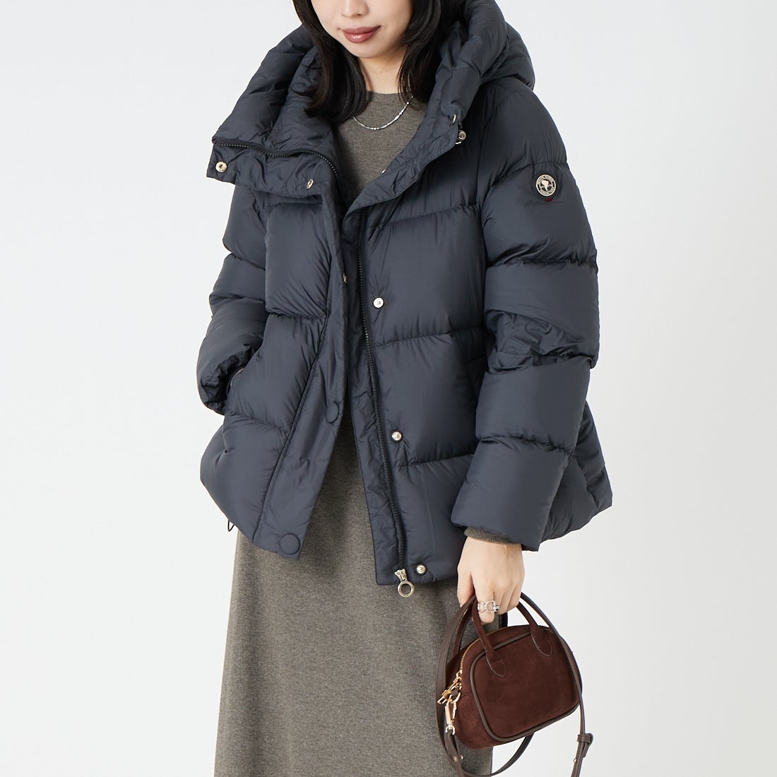 CAPE HORN [ケープホーン] ESQUEL / エスケル ダウンジャケット [D2542] 500 BLACK &&モデル身長：162cm 着用サイズ：40&&