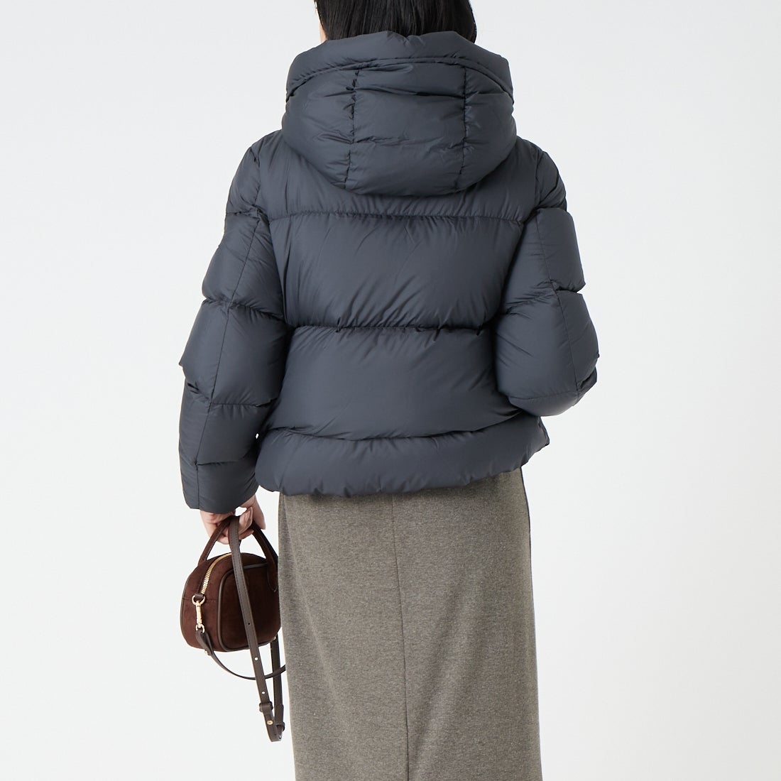 CAPE HORN [ケープホーン] ESQUEL / エスケル ダウンジャケット [D2542] 500 BLACK &&モデル身長：162cm 着用サイズ：40&&