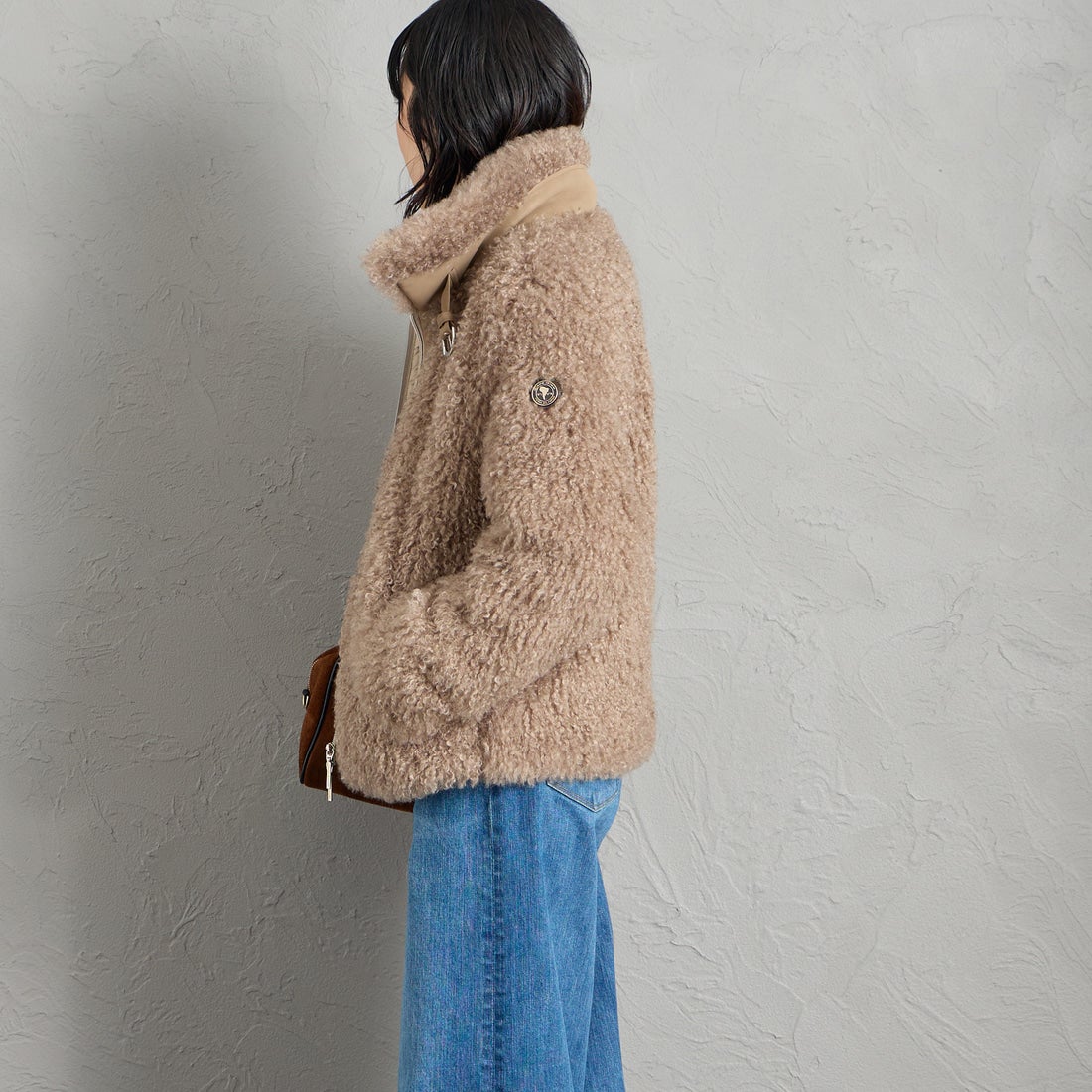 CAPE HORN [ケープホーン] YAPE / ヤペ ショートファージャケット [D2580] 110 SPUGNO &&モデル身長：160cm 着用サイズ：40&&