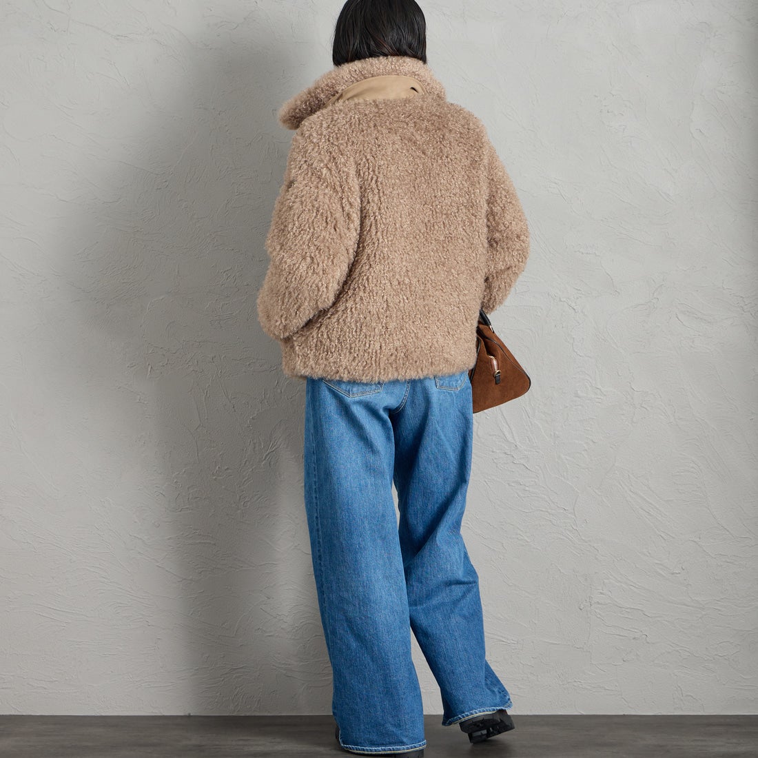 CAPE HORN [ケープホーン] YAPE / ヤペ ショートファージャケット [D2580] 110 SPUGNO &&モデル身長：160cm 着用サイズ：40&&
