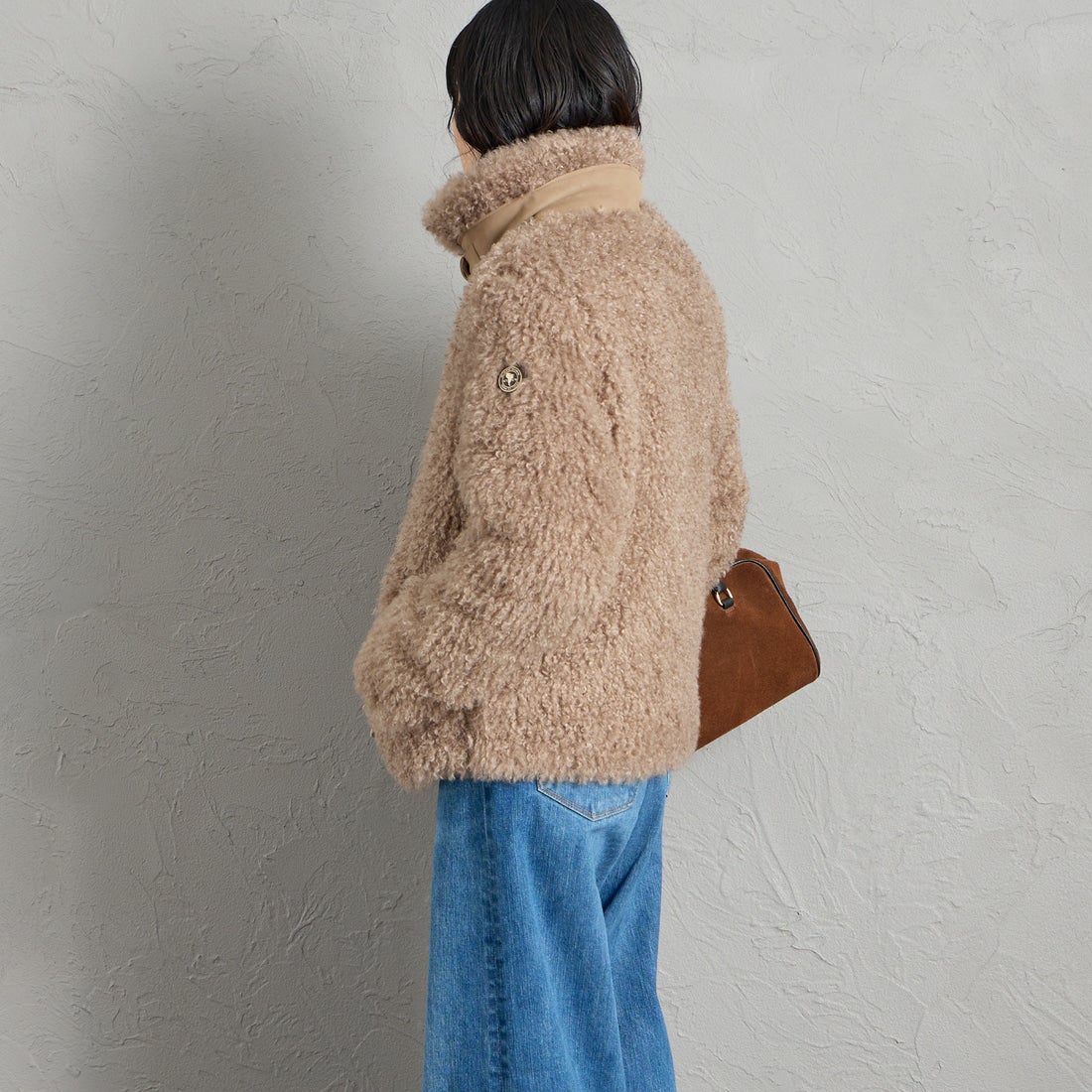 CAPE HORN [ケープホーン] YAPE / ヤペ ショートファージャケット [D2580] 110 SPUGNO &&モデル身長：160cm 着用サイズ：40&&