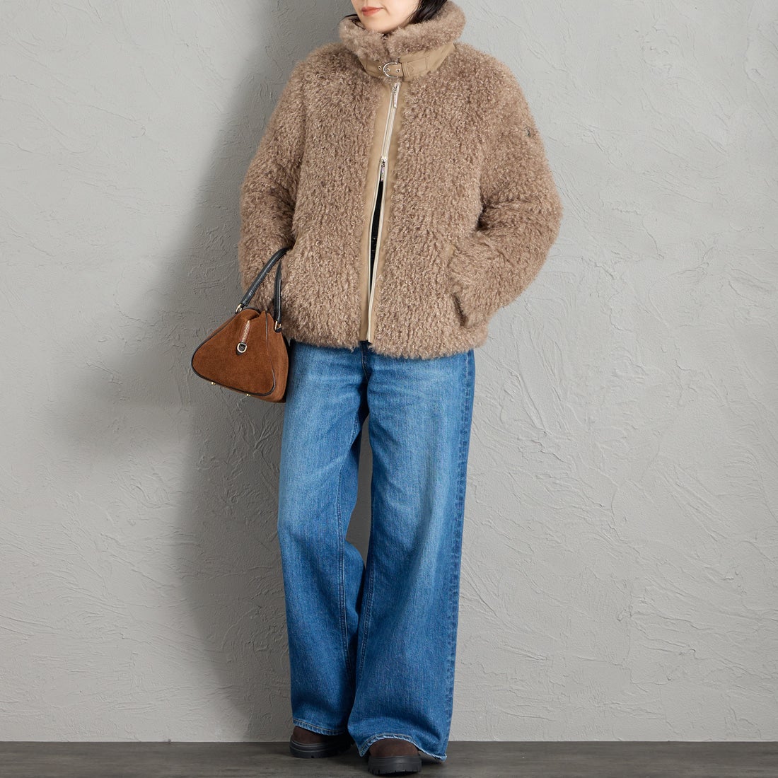 CAPE HORN [ケープホーン] YAPE / ヤペ ショートファージャケット [D2580] 110 SPUGNO &&モデル身長：160cm 着用サイズ：40&&