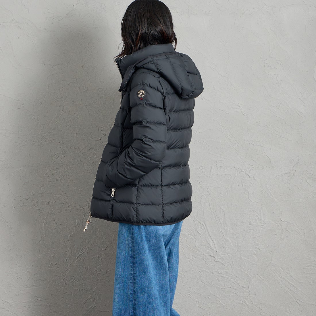 CAPE HORN [ケープホーン] MATT STELLA / マット ステラ ダウンジャケット [D2560] 501 BLACK &&モデル身長：160cm 着用サイズ：42&&