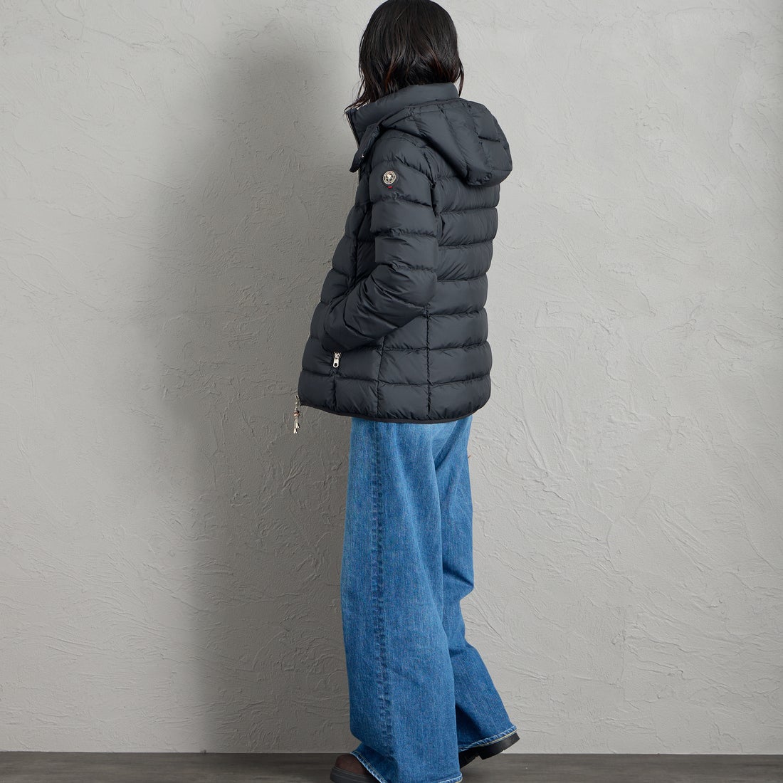 CAPE HORN [ケープホーン] MATT STELLA / マット ステラ ダウンジャケット [D2560] 501 BLACK &&モデル身長：160cm 着用サイズ：42&&