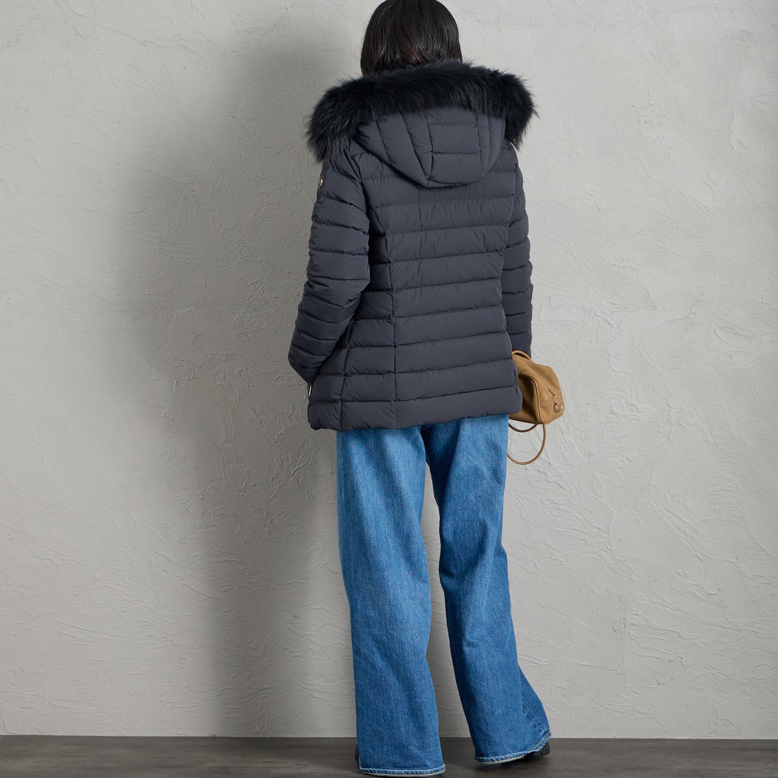 CAPE HORN [ケープホーン] SALTA MURMASKY / サルタ マーマスキー ダウンジャケット [D2576] 501 BLACK &&モデル身長：160cm 着用サイズ：44&&