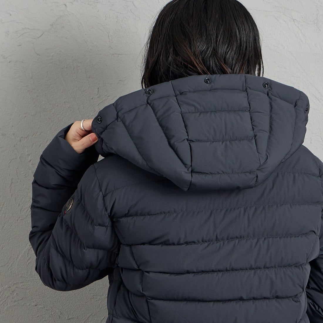 CAPE HORN [ケープホーン] SALTA MURMASKY / サルタ マーマスキー ダウンジャケット [D2576] 501 BLACK &&モデル身長：160cm 着用サイズ：44&&
