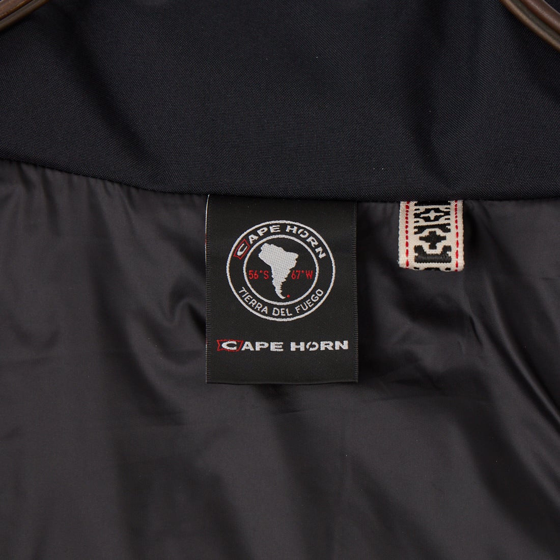 CAPE HORN [ケープホーン] TONGARIKI / トンガリキ ショートダウンジャケット [D1530] 500 BLACK