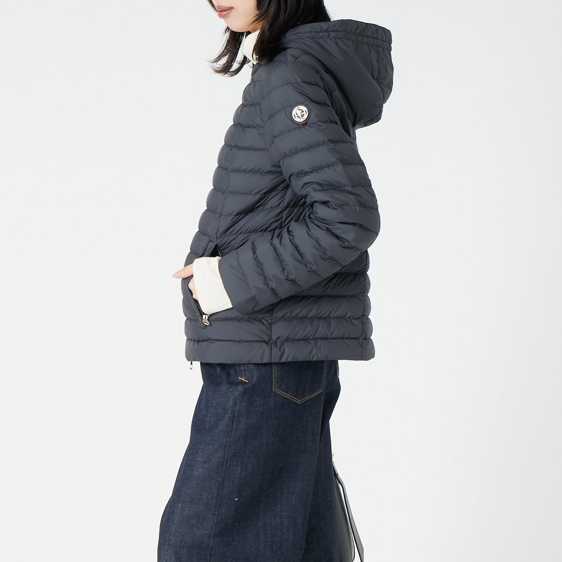 CAPE HORN [ケープホーン] USHUAIA / ウシュアイア フーデッド ダウンジャケット [D2543] 501 BLACK &&モデル身長：162cm 着用サイズ：40&&