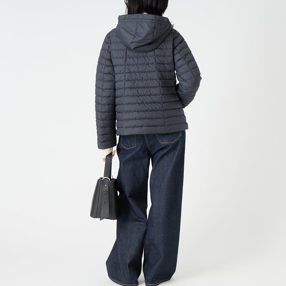 CAPE HORN [ケープホーン] USHUAIA / ウシュアイア フーデッド ダウンジャケット [D2543] 501 BLACK &&モデル身長：162cm 着用サイズ：40&&