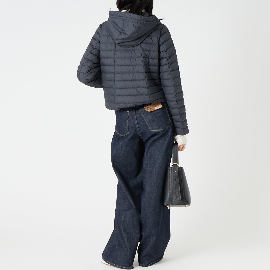 CAPE HORN [ケープホーン] USHUAIA / ウシュアイア フーデッド ダウンジャケット [D2543] 501 BLACK &&モデル身長：162cm 着用サイズ：40&&