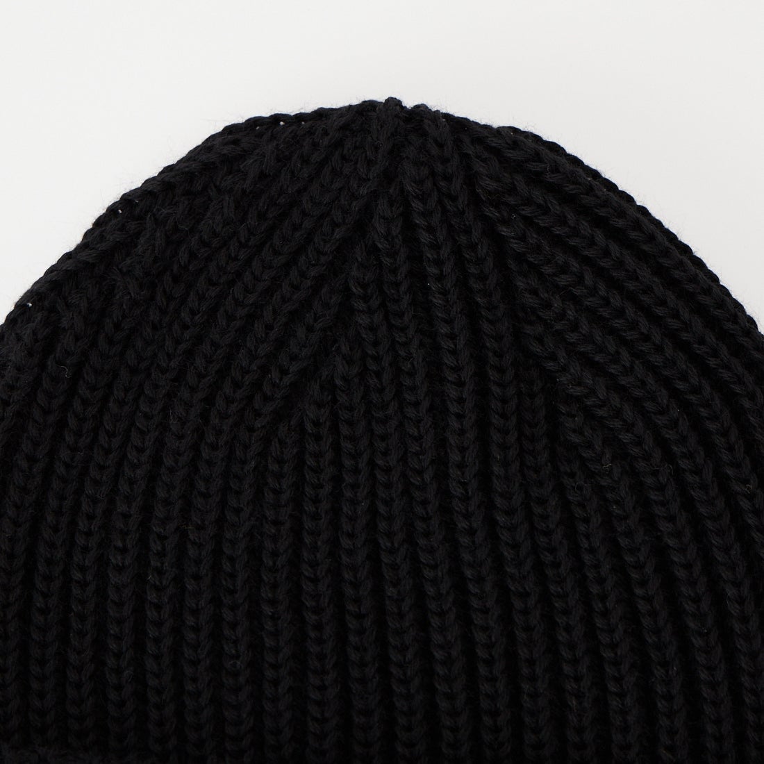 C.P.COMPANY [シーピーカンパニー] エクストラファインウール ニットキャップ [RFCMAC739A] 999 BLACK