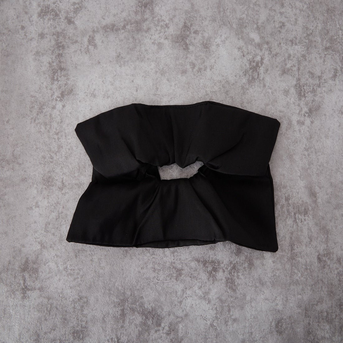 heyep [ヘイップ] シルクスクエア ミディアムシュシュ [HP0324] BLACK