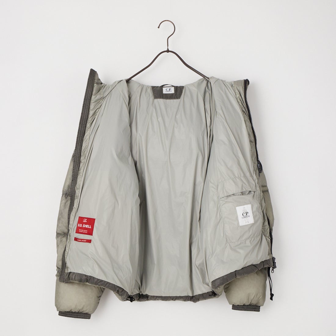 C.P.COMPANY [シーピーカンパニー] D.D. SHELL フーデッド ダウンジャケット [21CMOW702A] 936 FLINT