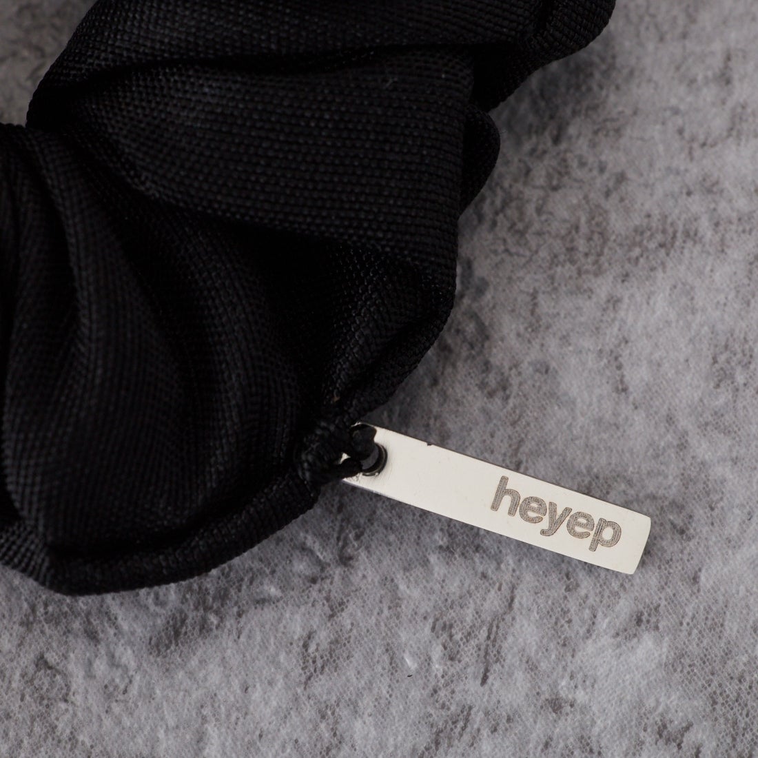 heyep [ヘイップ] ミディアム メタルボール シルクシュシュ [HP1424] BLACK