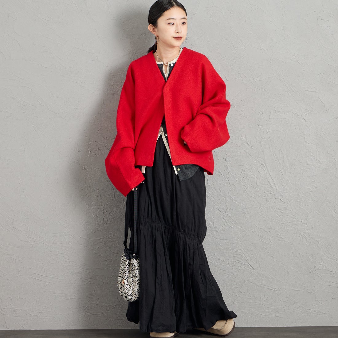 ORCIVAL [オーシバル] Vネックドルマンスリーブカーディガン [OR-D0151KKW] RED &&モデル身長：150cm 着用サイズ：1&&