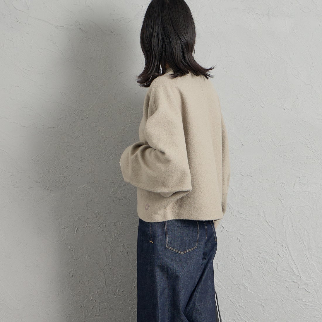 ORCIVAL [オーシバル] Vネックドルマンスリーブカーディガン [OR-D0151KKW] SANDY TAUP &&モデル身長：162cm 着用サイズ：1&&