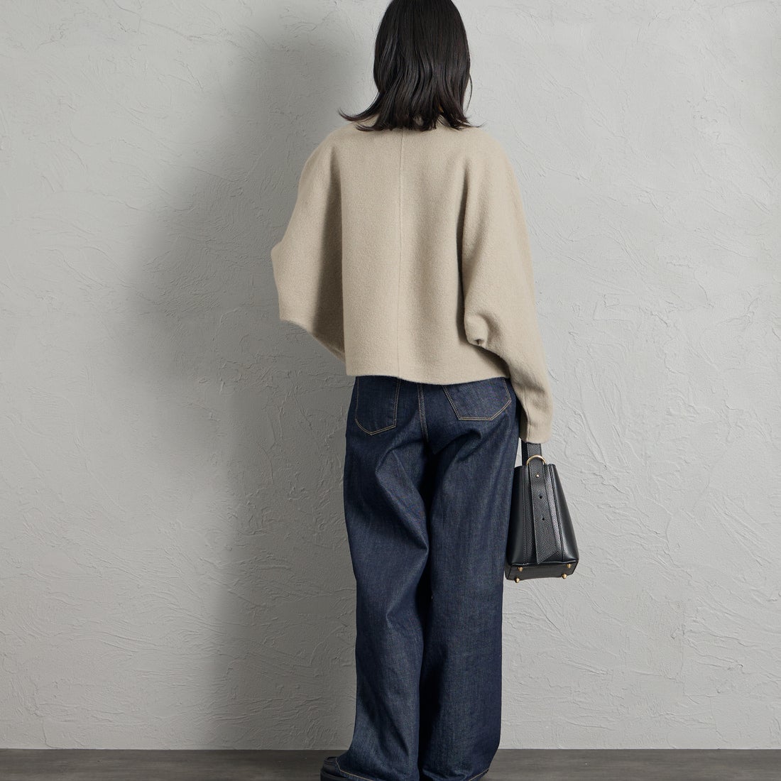 ORCIVAL [オーシバル] Vネックドルマンスリーブカーディガン [OR-D0151KKW] SANDY TAUP &&モデル身長：162cm 着用サイズ：1&&