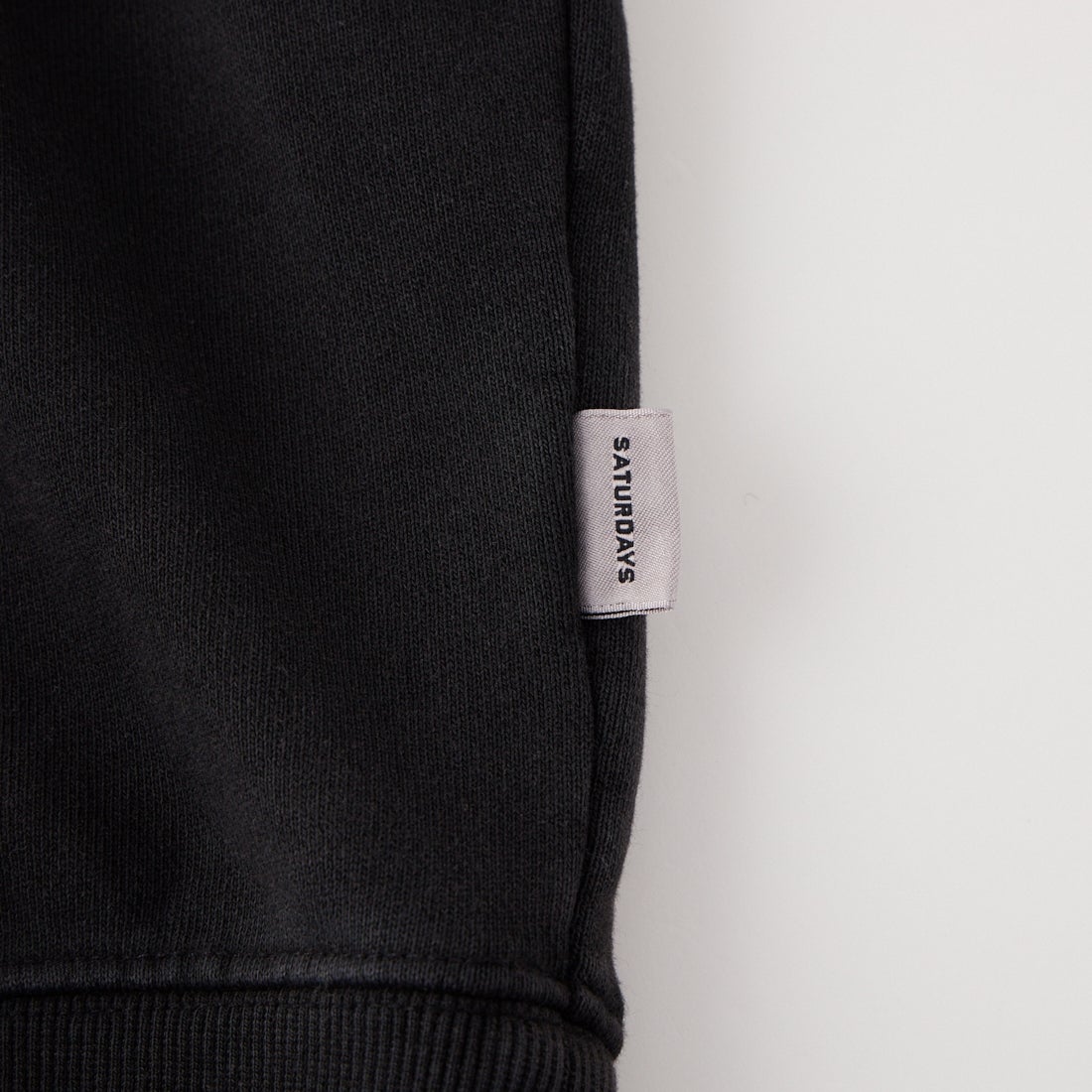 Saturdays NYC [サタデーズ ニューヨークシティ] K.K プルオーバー スウェットシャツ [BBM66280] FADE BLACK
