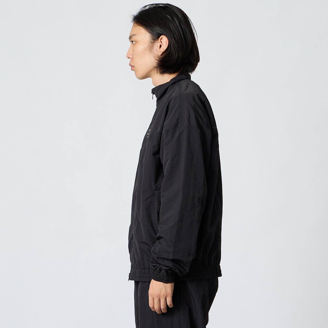 Saturdays NYC [サタデーズ ニューヨークシティ] Everett INT トレーニングジャケット [BBL66040] BLACK &&モデル身長：175cm 着用サイズ：M&&