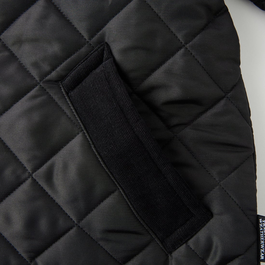 Traditional Weatherwear [トラディショナル ウェザーウェア] WAVERLY / ウェーバリー Aラインジップ [APQCO0552AA] AA01 BK/BK