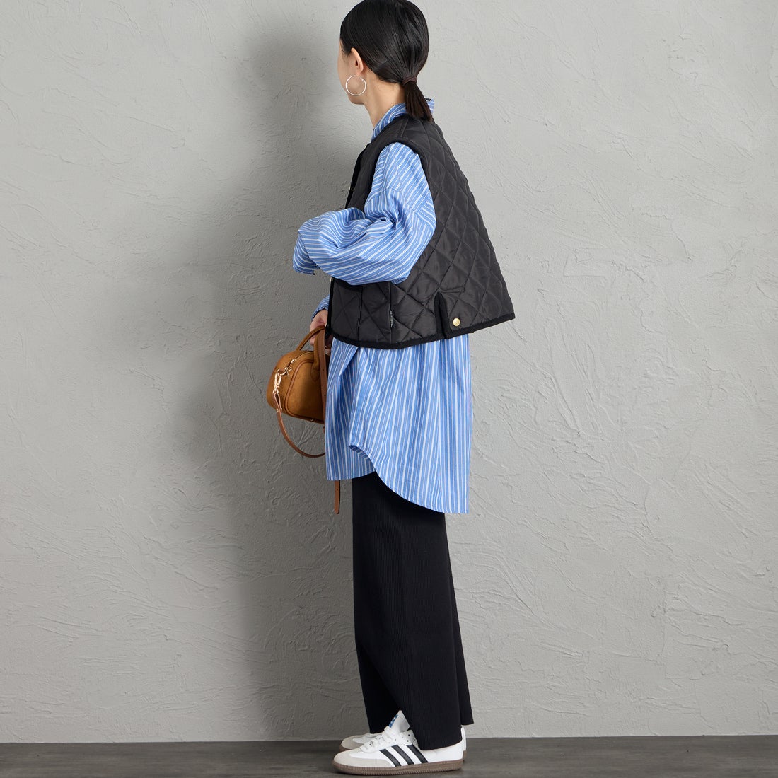 Traditional Weatherwear [トラディショナル ウェザーウェア] ARKLEY GILET / アークリー ジレ [APQVS0308AA] AA01 BK/BK &&モデル身長：150cm 着用サイズ：34&&